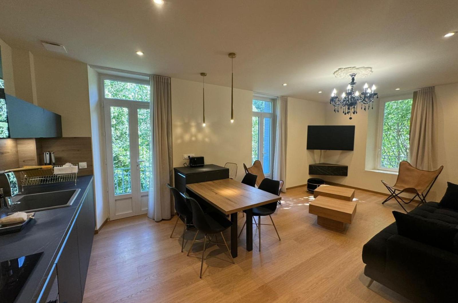 Appartements Confortables Avec Vue Montagne - Residence Villa Belle Fleur Château-Ville-Vieille Zewnętrze zdjęcie