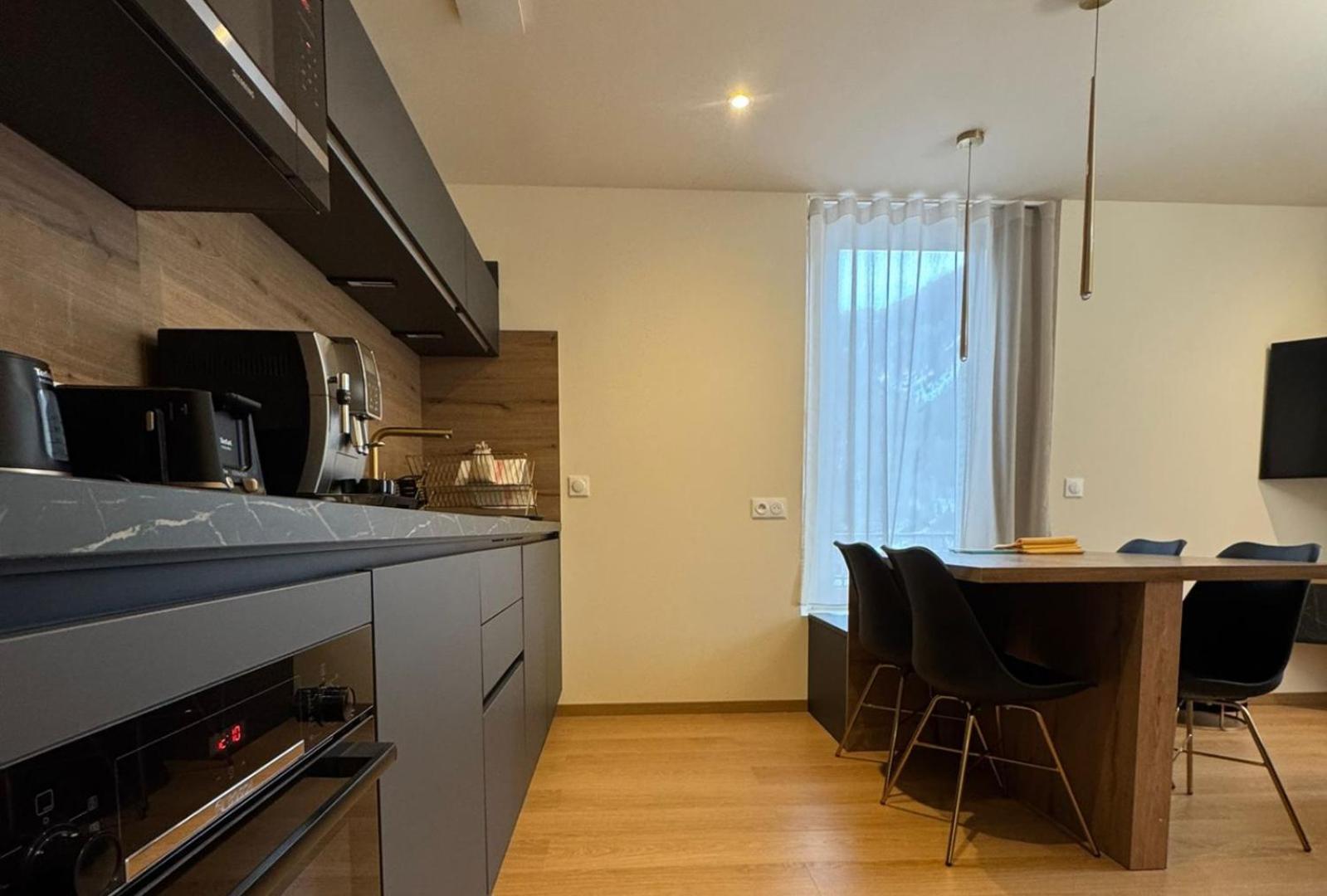 Appartements Confortables Avec Vue Montagne - Residence Villa Belle Fleur Château-Ville-Vieille Zewnętrze zdjęcie