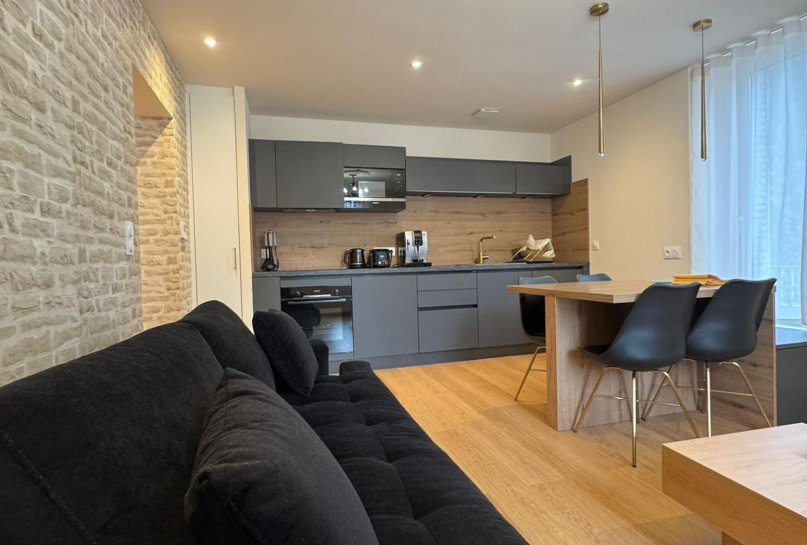 Appartements Confortables Avec Vue Montagne - Residence Villa Belle Fleur Château-Ville-Vieille Zewnętrze zdjęcie