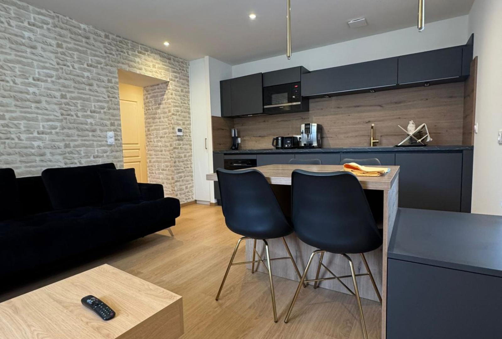 Appartements Confortables Avec Vue Montagne - Residence Villa Belle Fleur Château-Ville-Vieille Zewnętrze zdjęcie